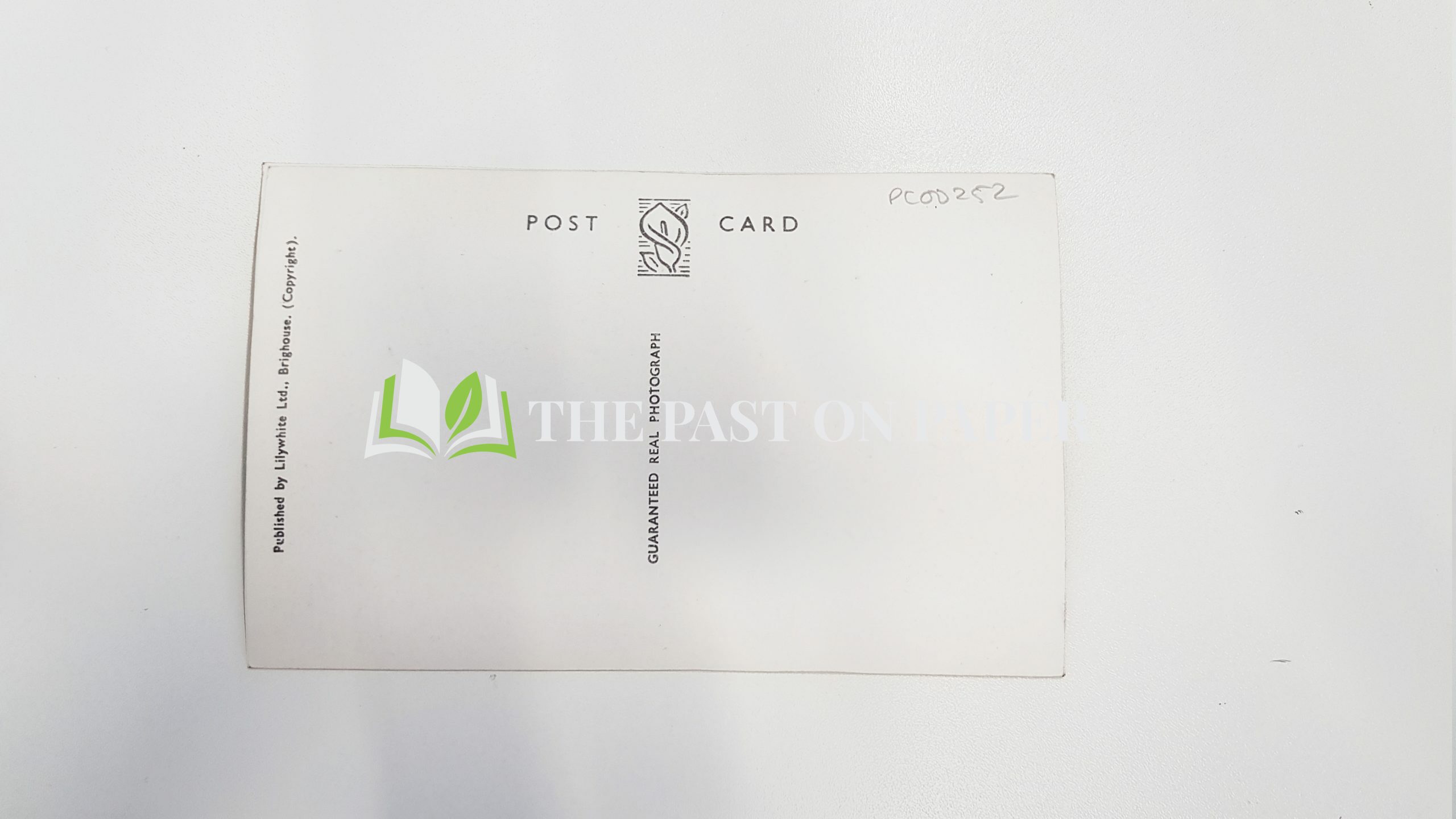 Unused postcard of York Minster - Image 2