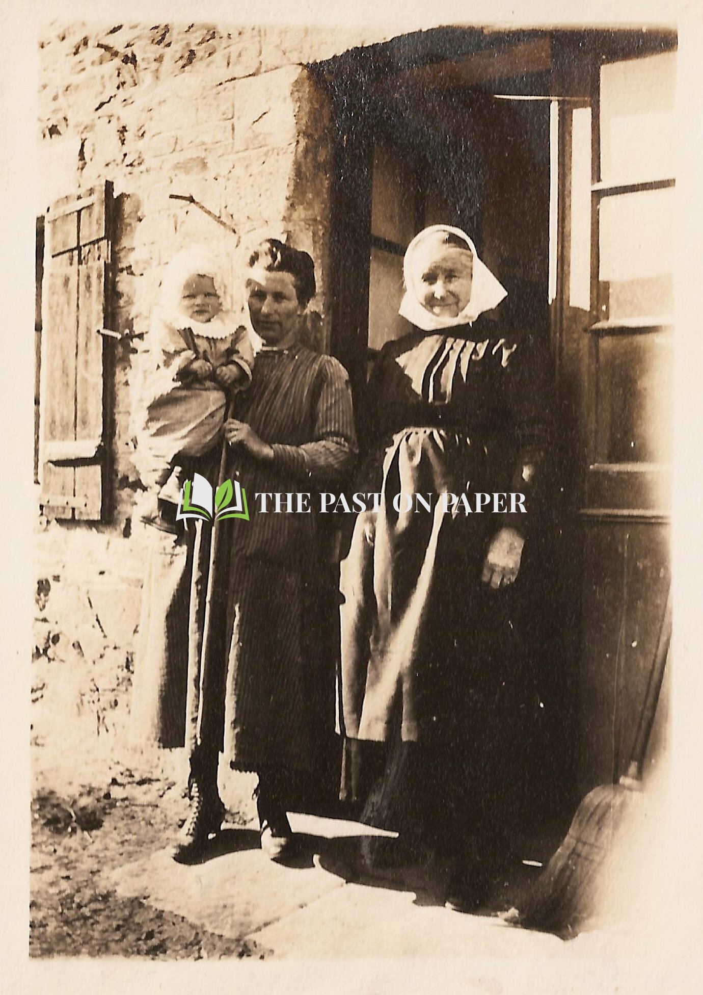 Tourist Photo Album of France, early 1900s - Image 8