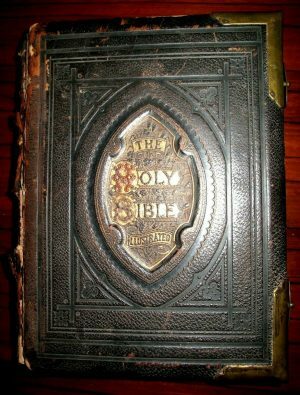 Hensley Family Bible